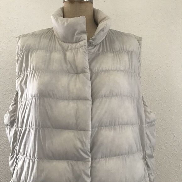 Uniqlo Beige Neutral Ultra Light Down Full Zip Womens Puffer Sleeveless Vest - L - Picture 2 of 9